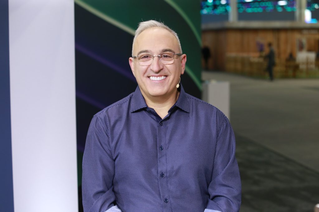 HPE beats forecast with reliable development across all major company segments, purchases Axis Safety