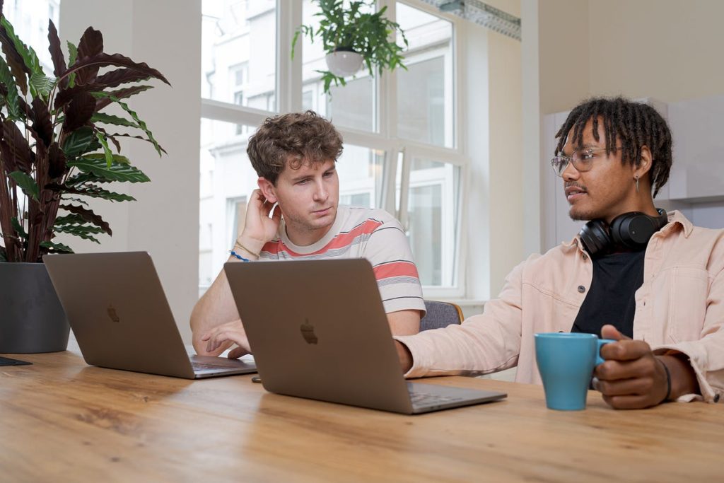 Embracing the Future: Why Hardware Technology Companies Should Consider a Shift to SaaS | by Leon Adelstein | Dec, 2023 Embracing the Future: Why Hardware Technology Companies Should Consider a Shift to SaaS | by Leon Adelstein | Dec, 2023