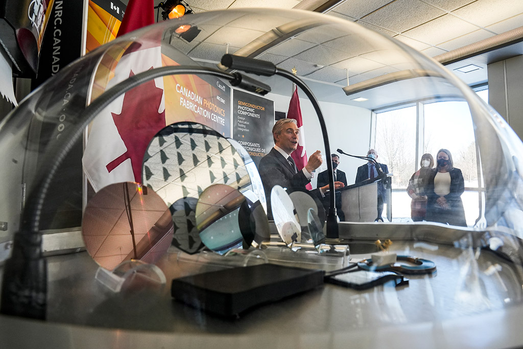 Tech executives think Ottawa could be sitting on a future AI hardware champion